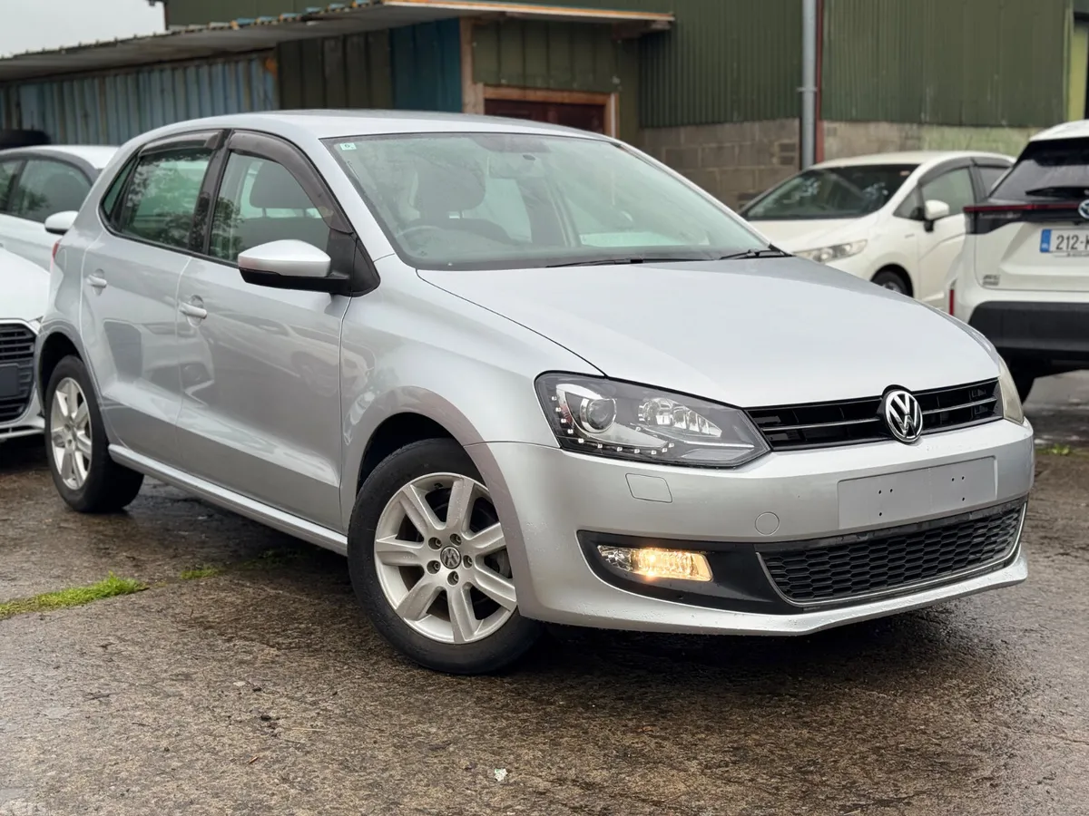 Volkswagen Polo Hatchback, Petrol, 2012, Silver