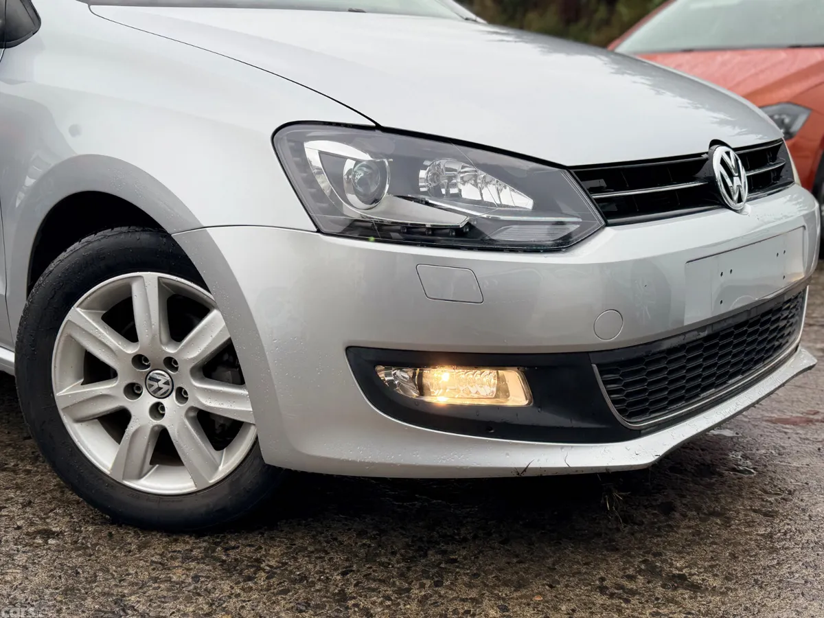 Volkswagen Polo Hatchback, Petrol, 2012, Silver