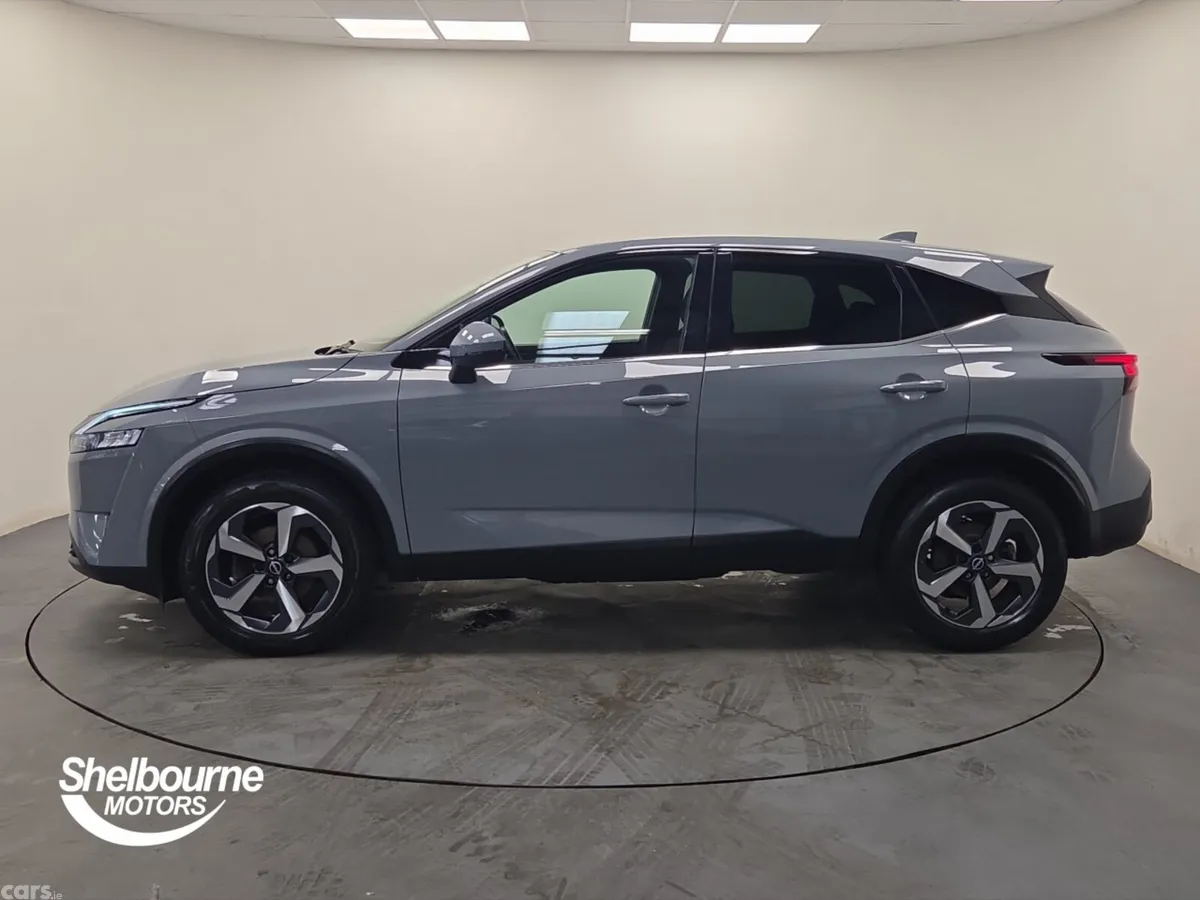 Nissan Qashqai Hatchback, Petrol, 2023, Grey