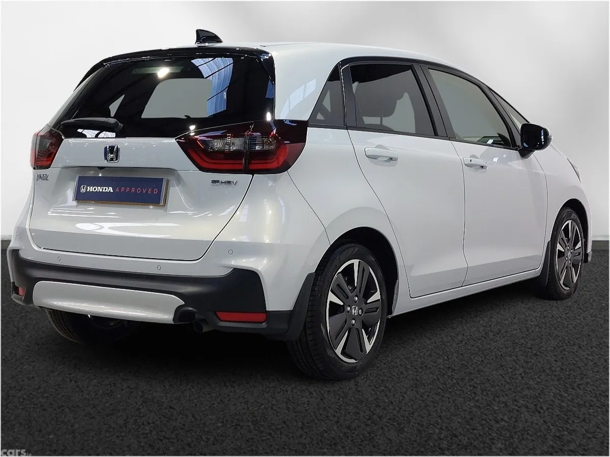 Honda Jazz Hatchback, Petrol Hybrid, 2025, White