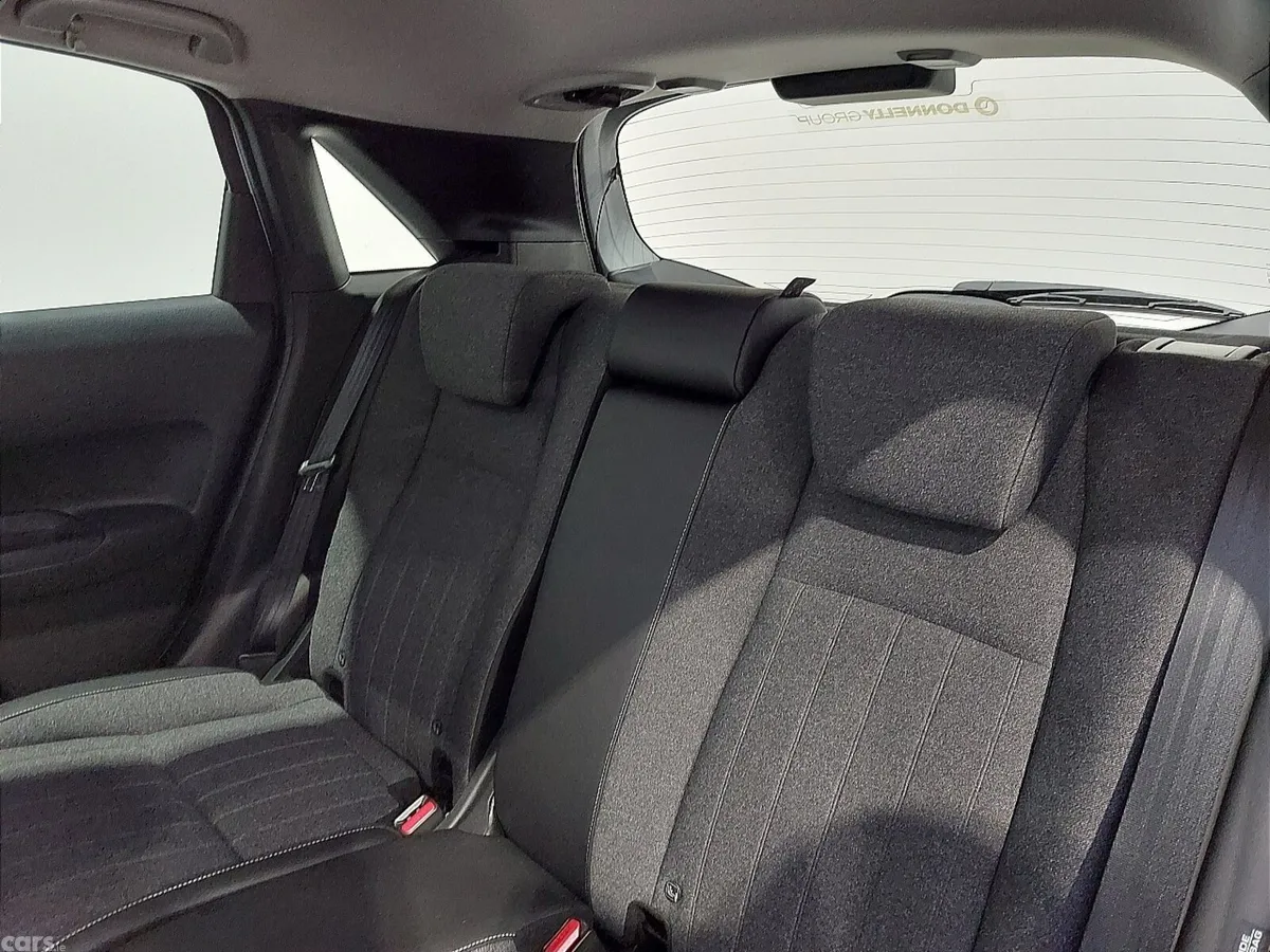 Honda Jazz Hatchback, Petrol Hybrid, 2025, White