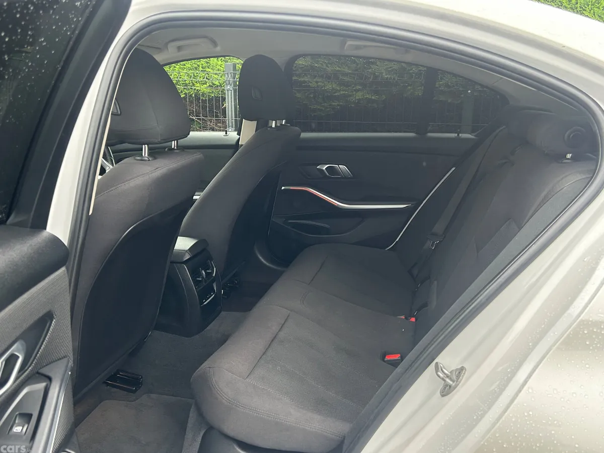 BMW 3-Series Saloon, Petrol Hybrid, 2020, White