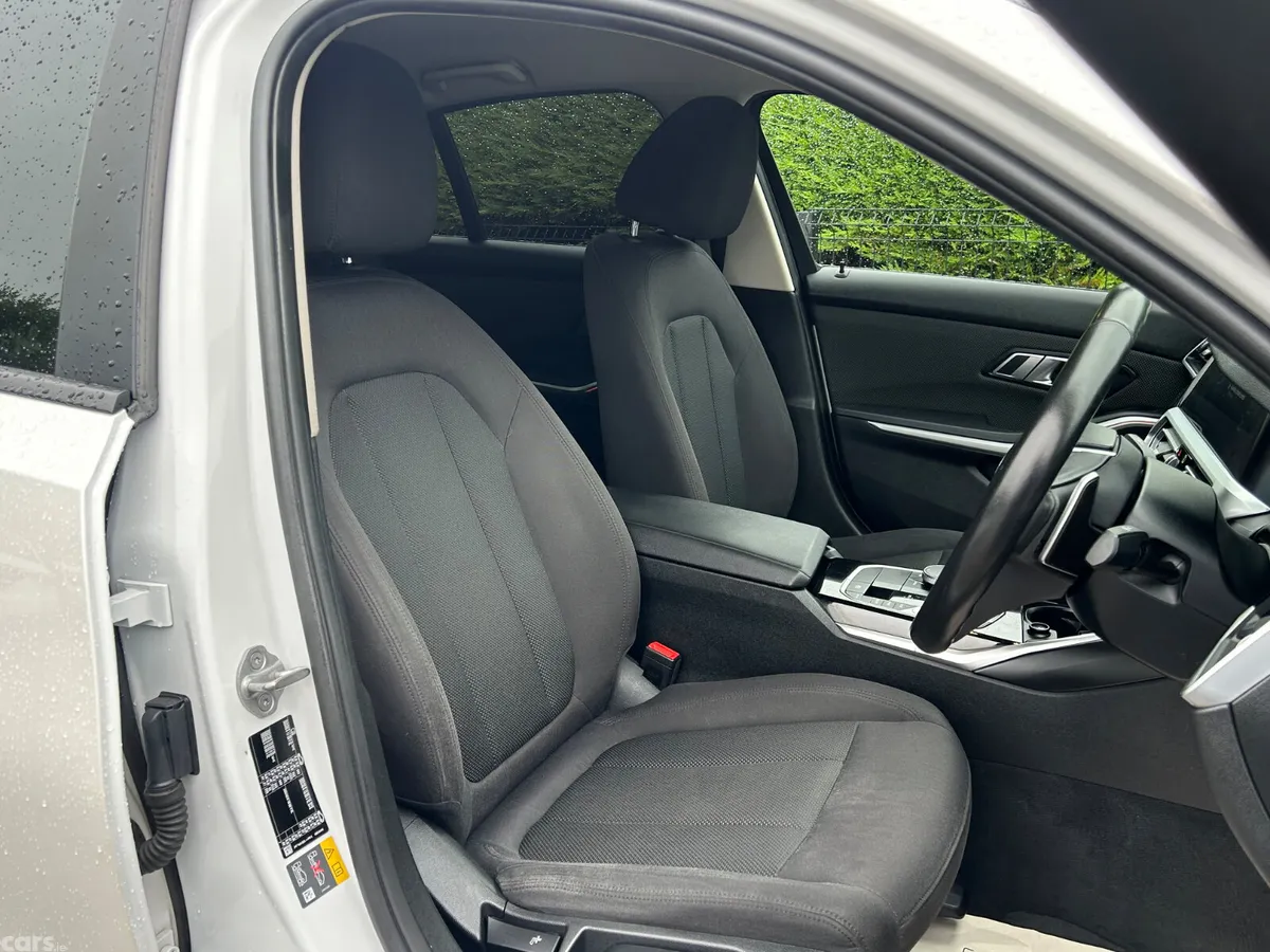 BMW 3-Series Saloon, Petrol Hybrid, 2020, White
