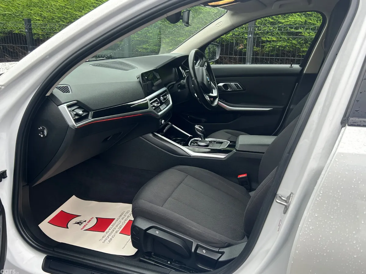 BMW 3-Series Saloon, Petrol Hybrid, 2020, White