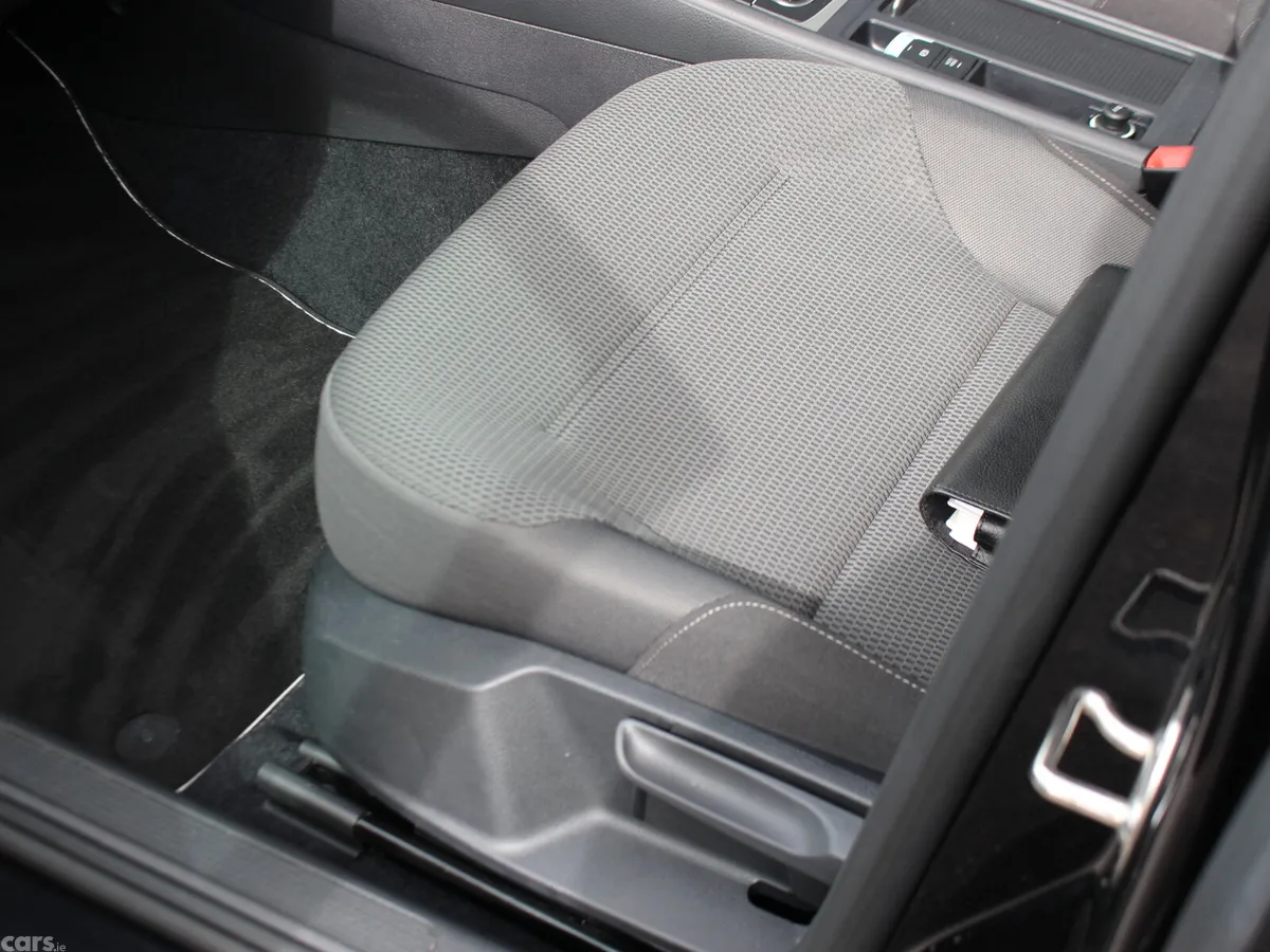 Volkswagen Golf Estate, Petrol, 2016, Black