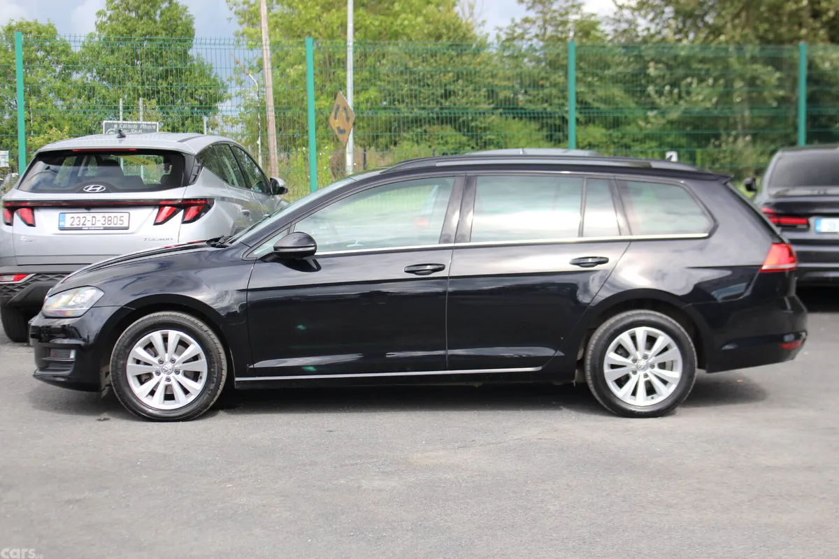 Volkswagen Golf Estate, Petrol, 2016, Black