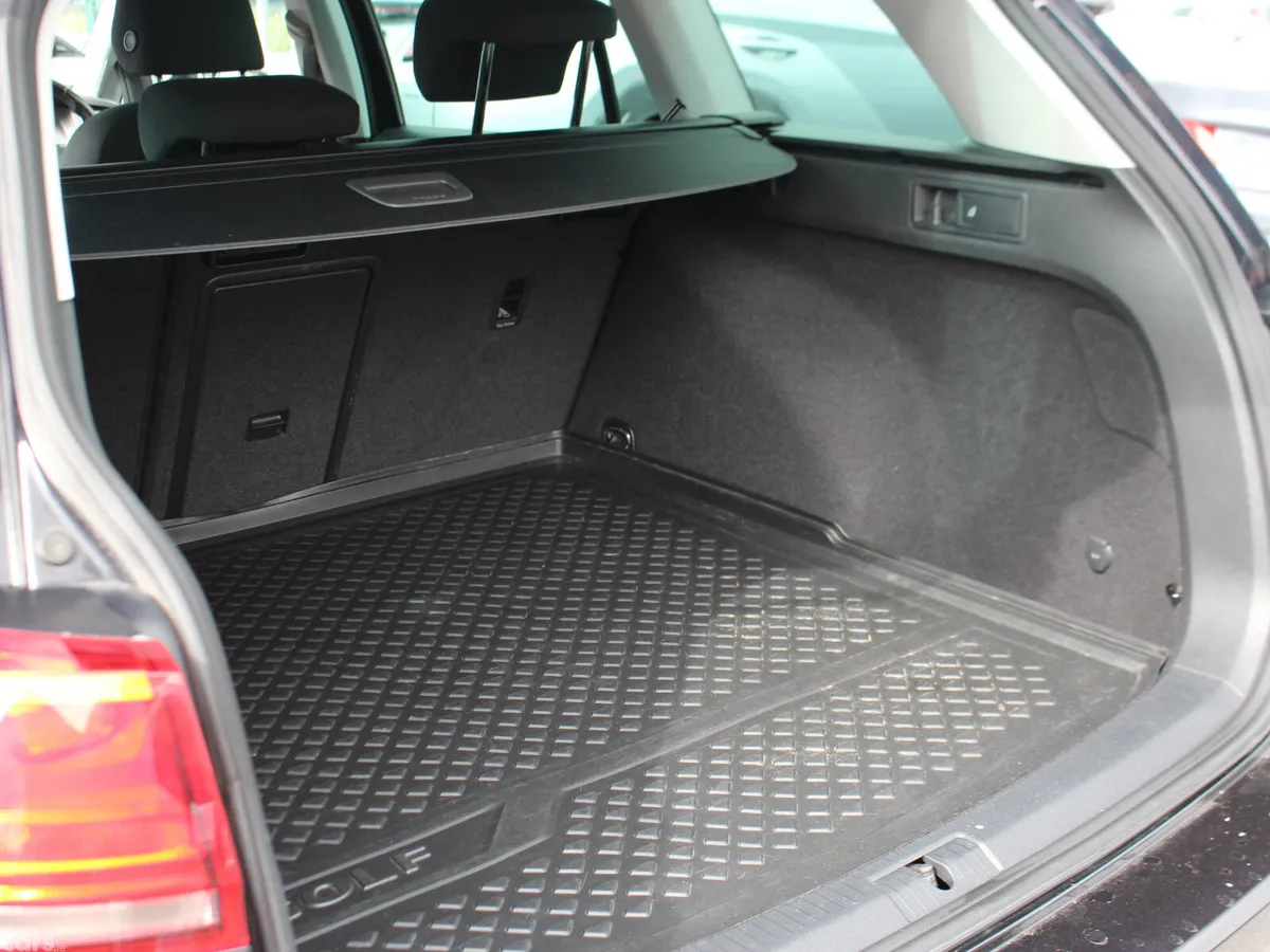 Volkswagen Golf Estate, Petrol, 2016, Black