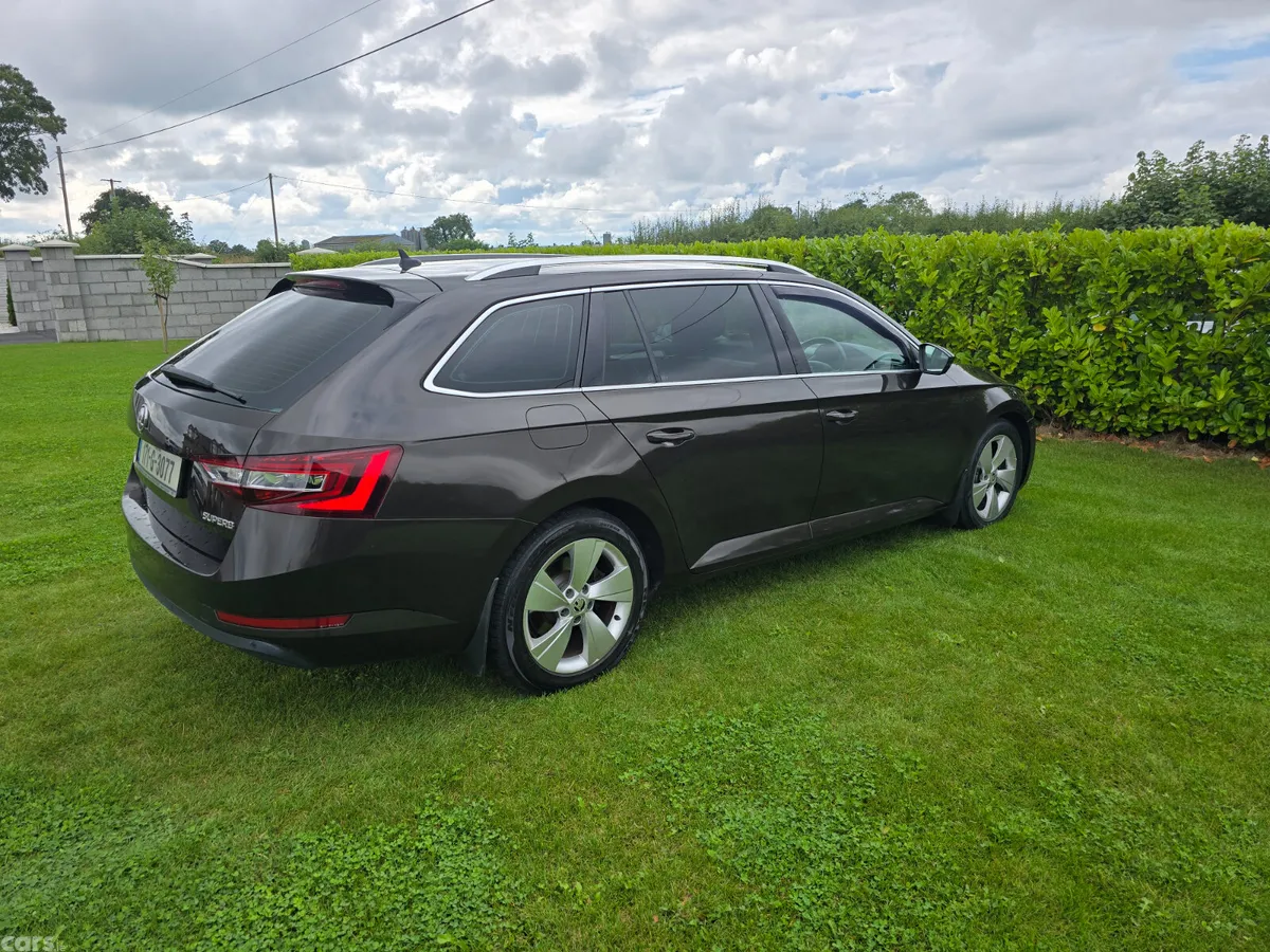 Skoda Superb Estate, Diesel, 2017, Brown