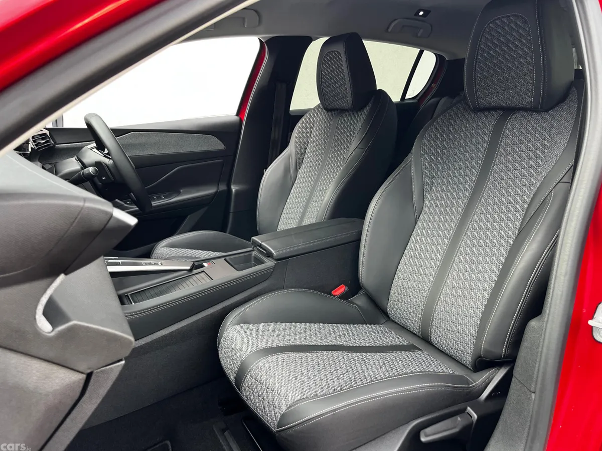 Peugeot 308 Hatchback, Petrol Hybrid, 2026, Red