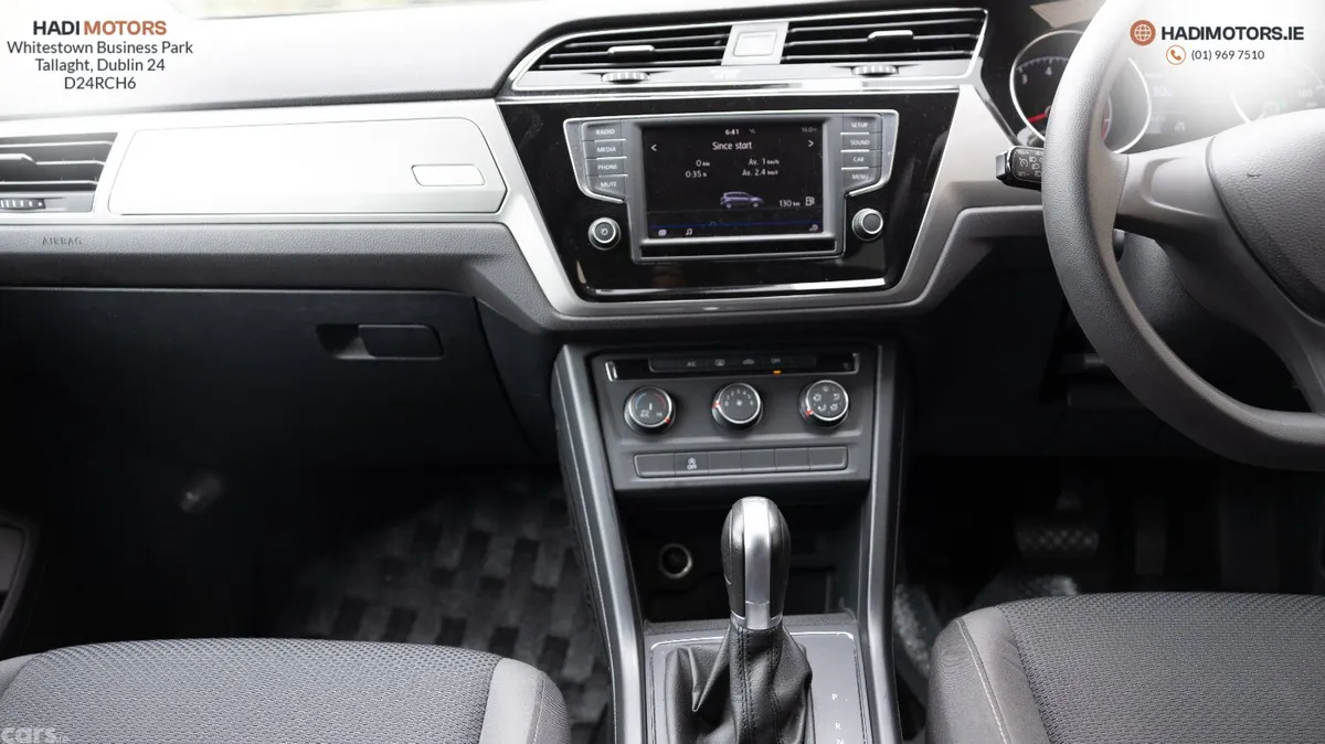 Volkswagen Touran MPV, Petrol, 2017, Blue