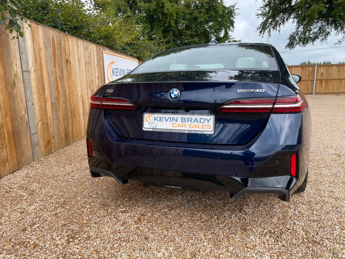 BMW i5 Saloon, Electric, 2024, Blue