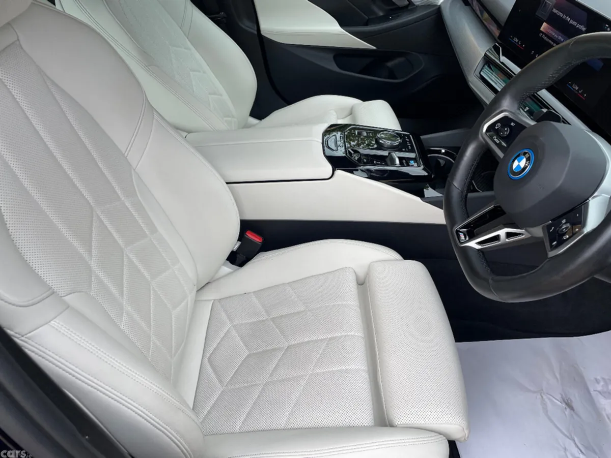 BMW i5 Saloon, Electric, 2024, Blue