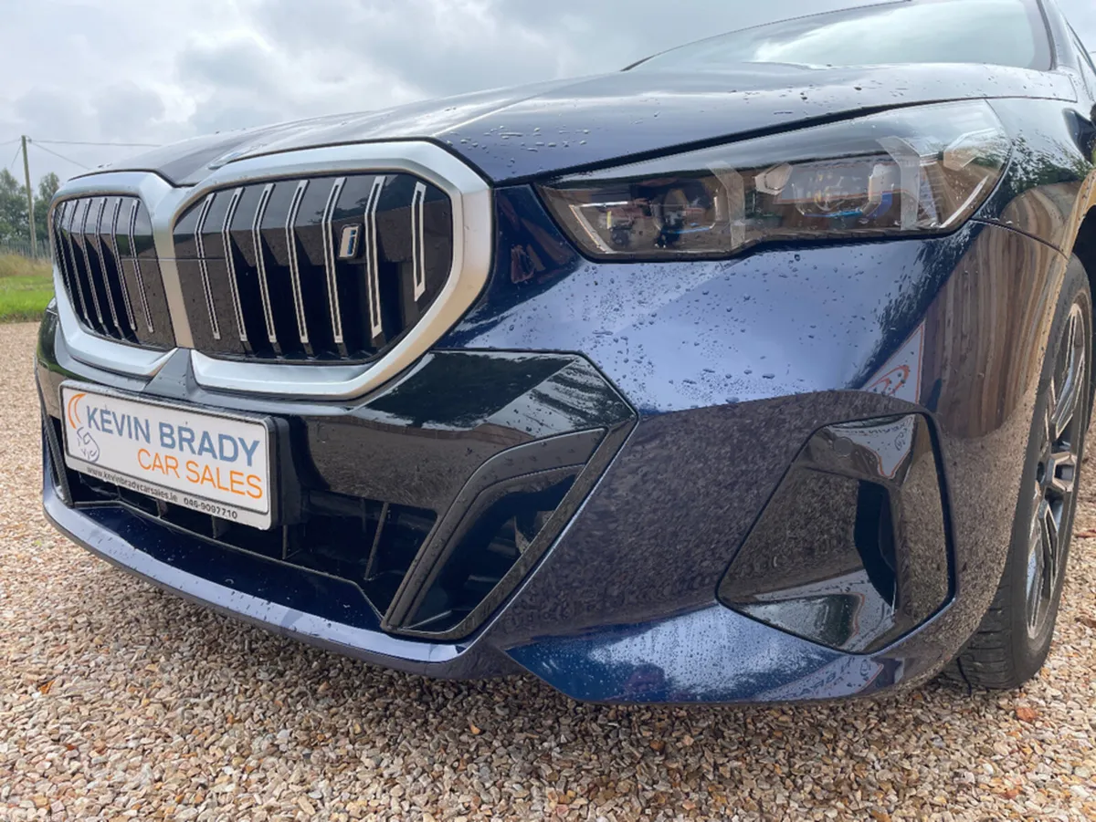 BMW i5 Saloon, Electric, 2024, Blue