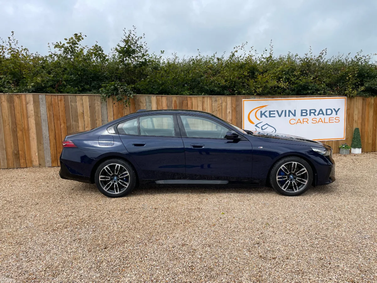 BMW i5 Saloon, Electric, 2024, Blue