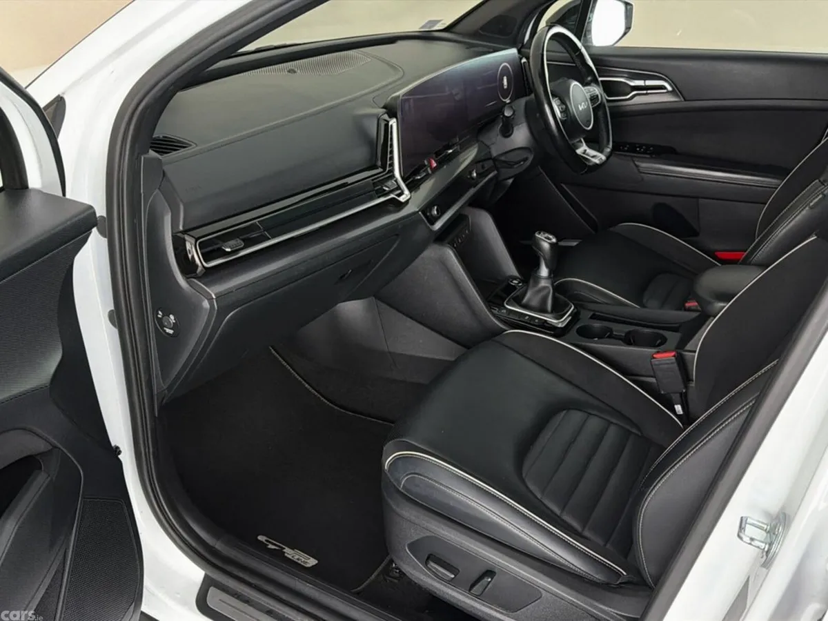 Kia Sportage SUV, Diesel, 2022, White