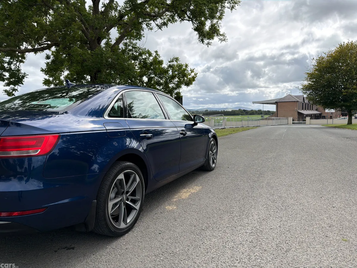 Audi A4 Saloon, Diesel, 2018, Blue
