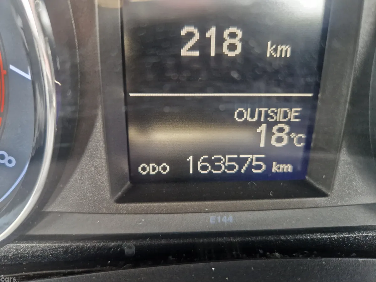 Toyota Corolla Saloon, Petrol, 2016, Silver