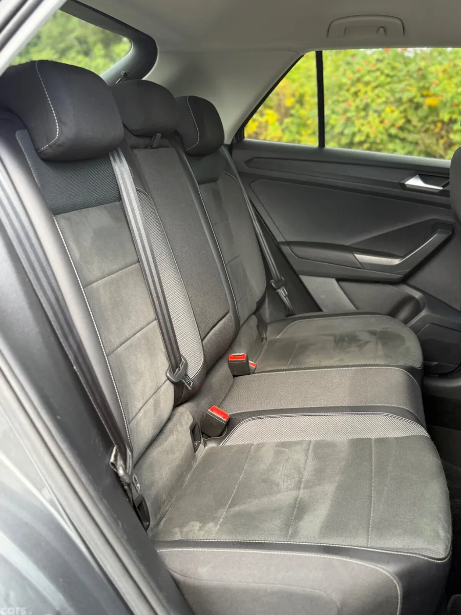 Volkswagen T-Roc SUV, Petrol, 2023, Grey