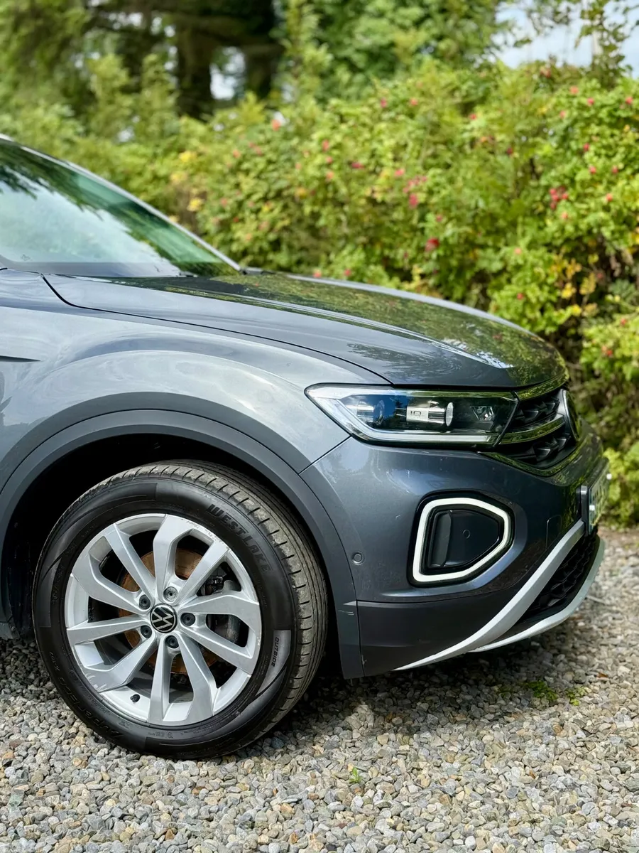 Volkswagen T-Roc SUV, Petrol, 2023, Grey