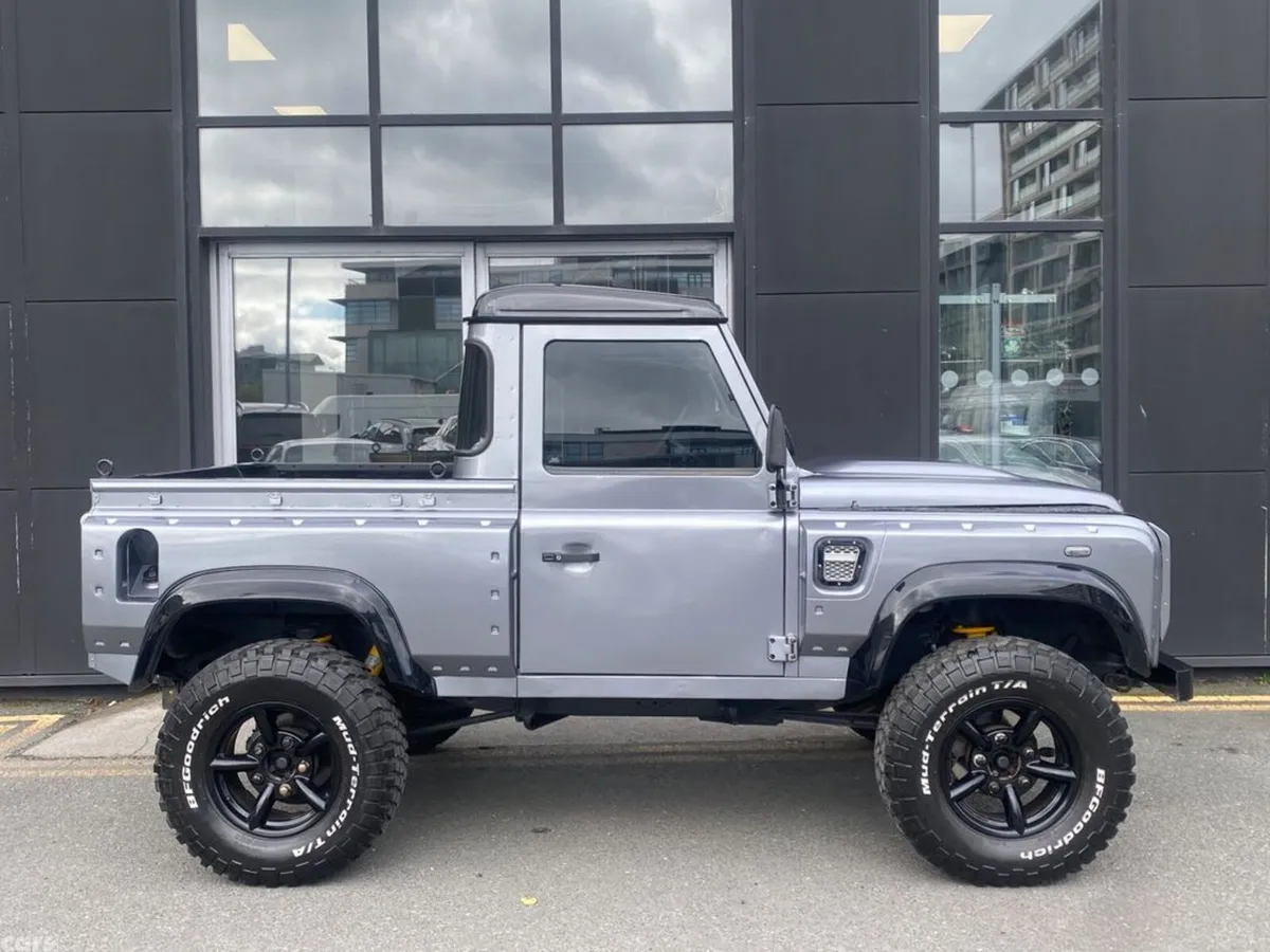 Land Rover Defender Pick Up, Diesel, 2011, Grey