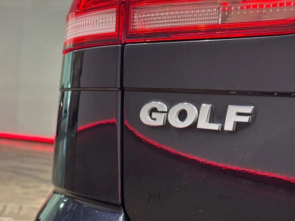Volkswagen Golf Estate, Petrol, 2019, Black