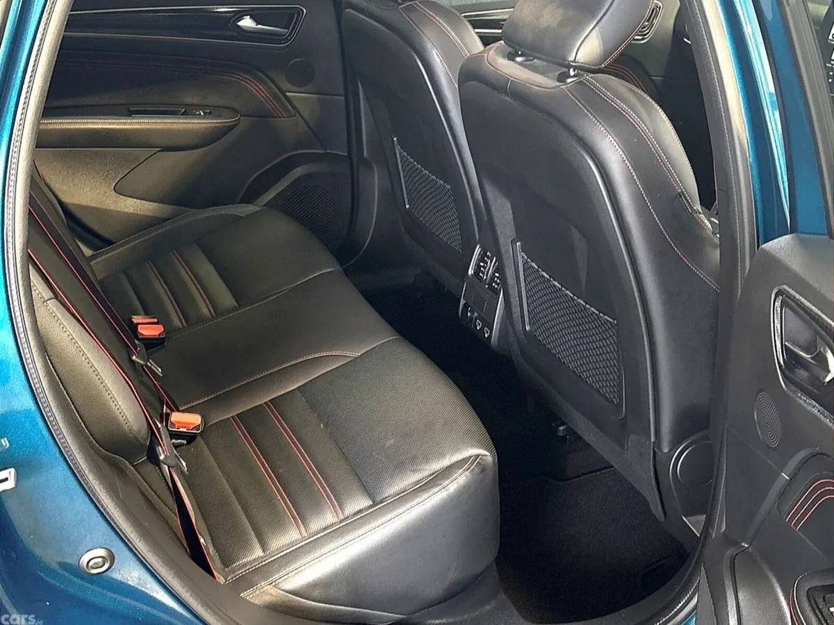 Renault Arkana Hatchback, Petrol Hybrid, 2022, Blue