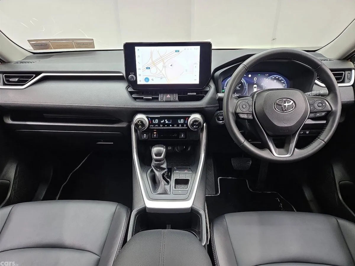 Toyota RAV4 SUV, Petrol Hybrid, 2023, Red