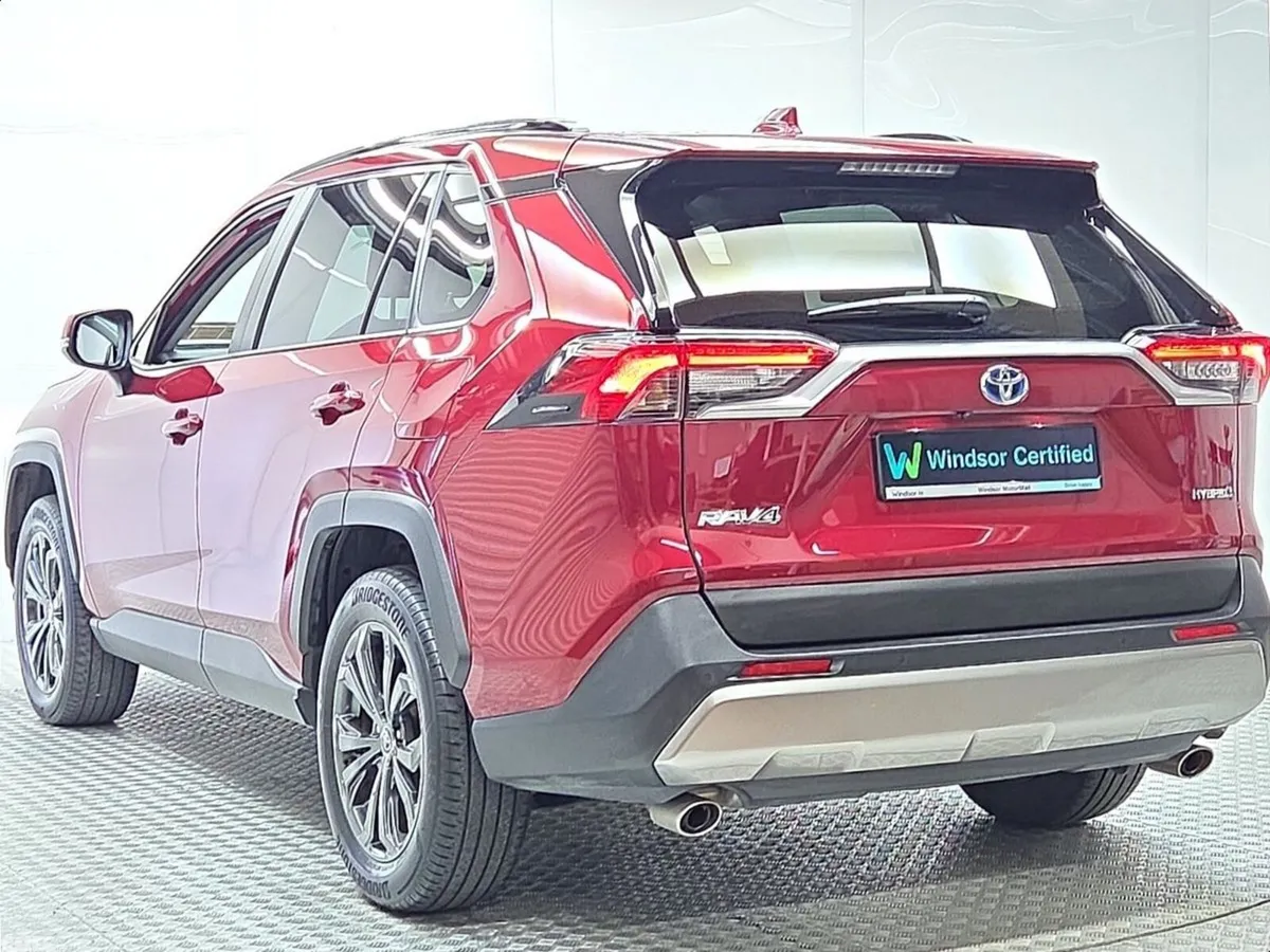 Toyota RAV4 SUV, Petrol Hybrid, 2023, Red