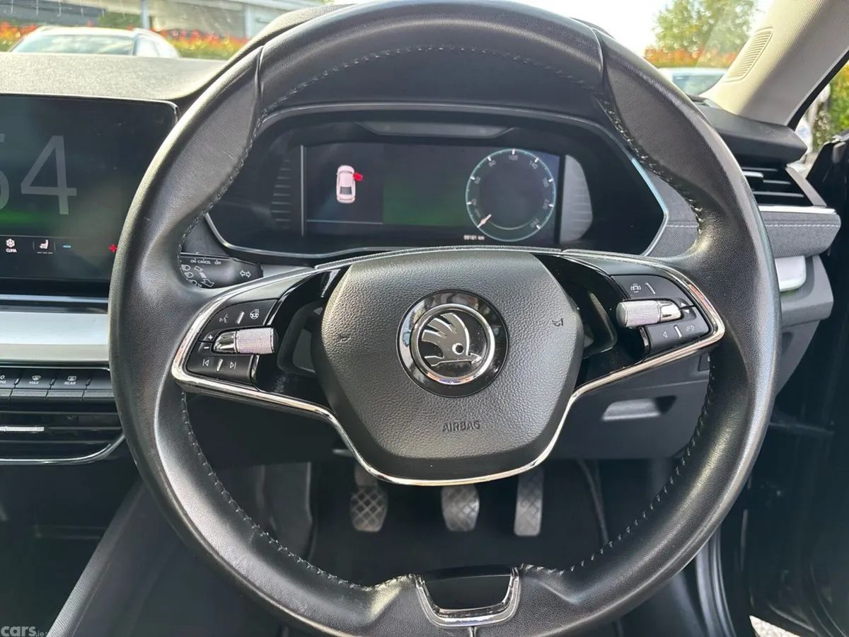 Skoda Octavia Saloon, Diesel, 2023, Black