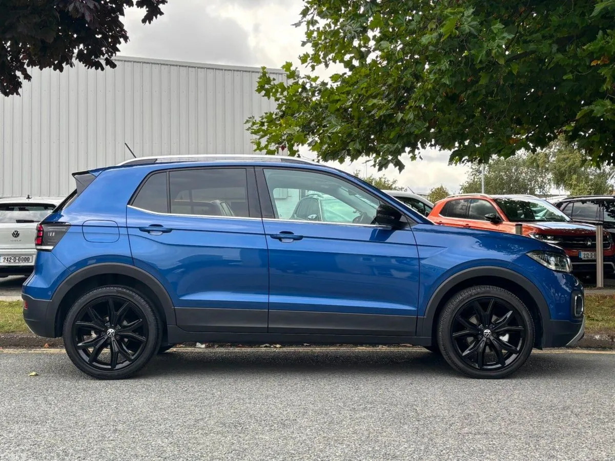 Volkswagen T-Cross SUV, Petrol, 2023, Blue