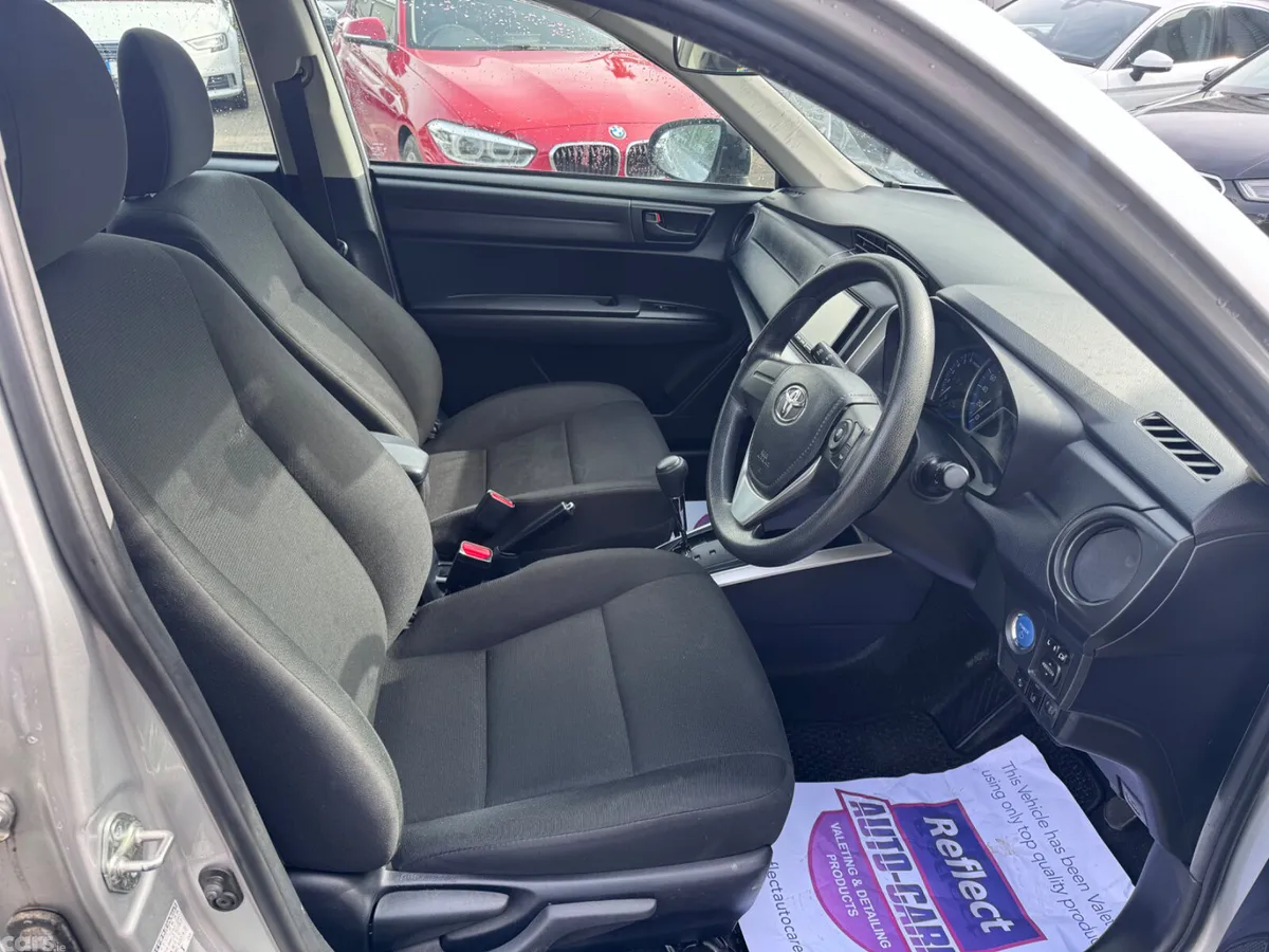 Toyota Corolla Estate, Petrol Hybrid, 2021, Silver