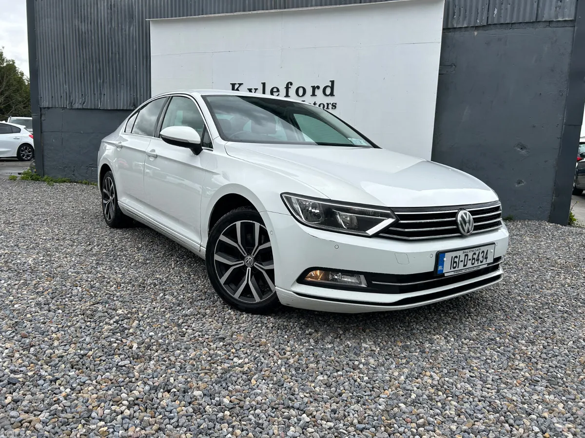 Volkswagen Passat Saloon, Diesel, 2016, White