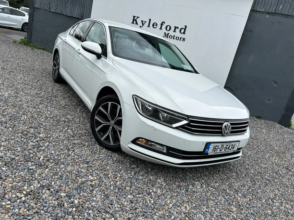 Volkswagen Passat Saloon, Diesel, 2016, White