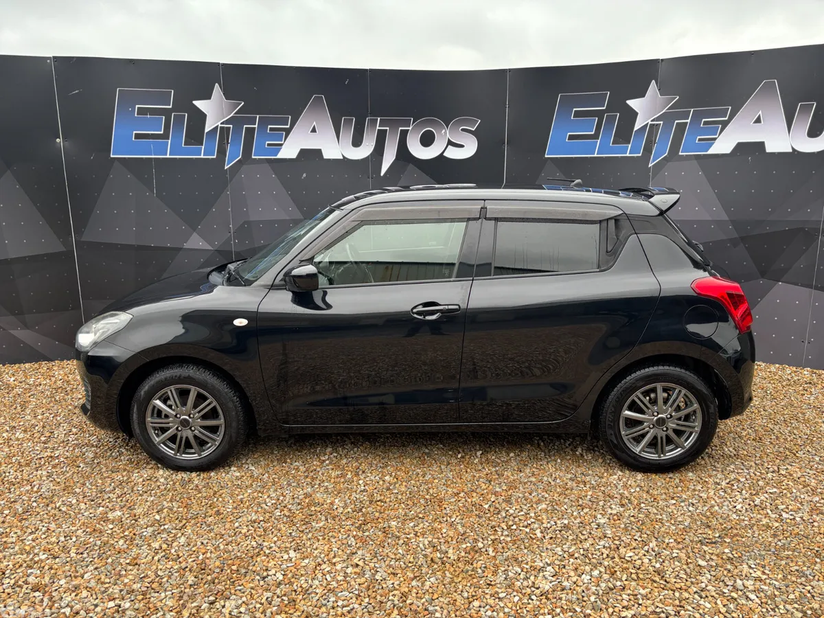 Suzuki Swift Hatchback, Petrol, 2020, Black