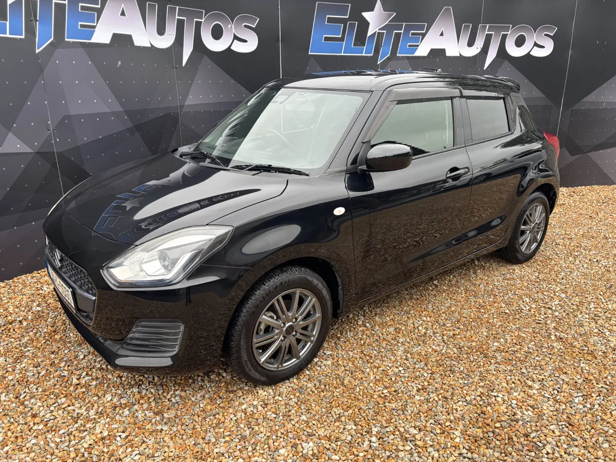 Suzuki Swift Hatchback, Petrol, 2020, Black
