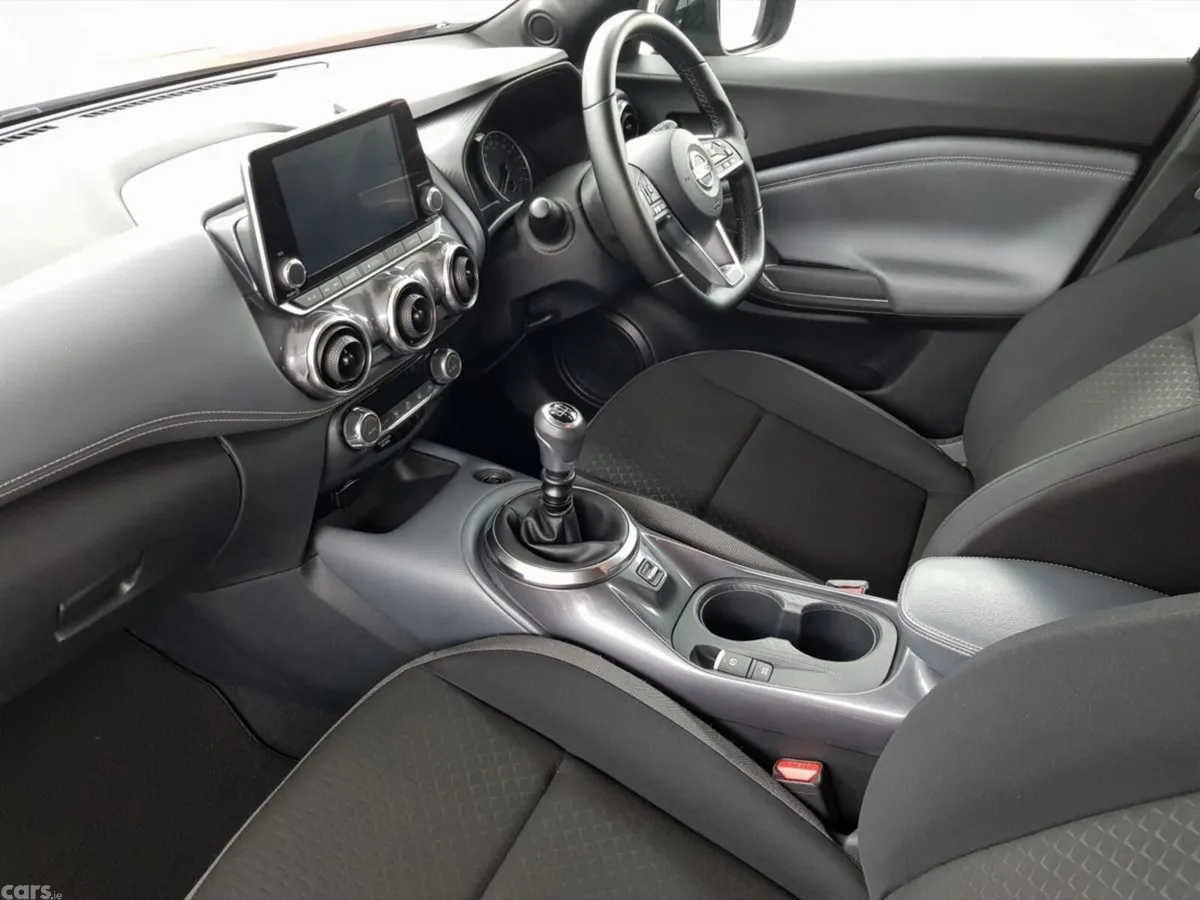Nissan Juke SUV, Petrol, 2022, Red