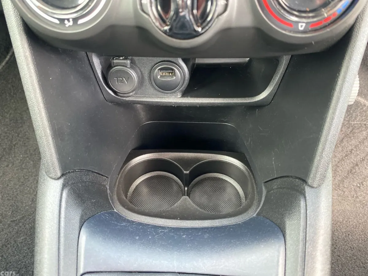 Peugeot 208 Hatchback, Petrol, 2019, White
