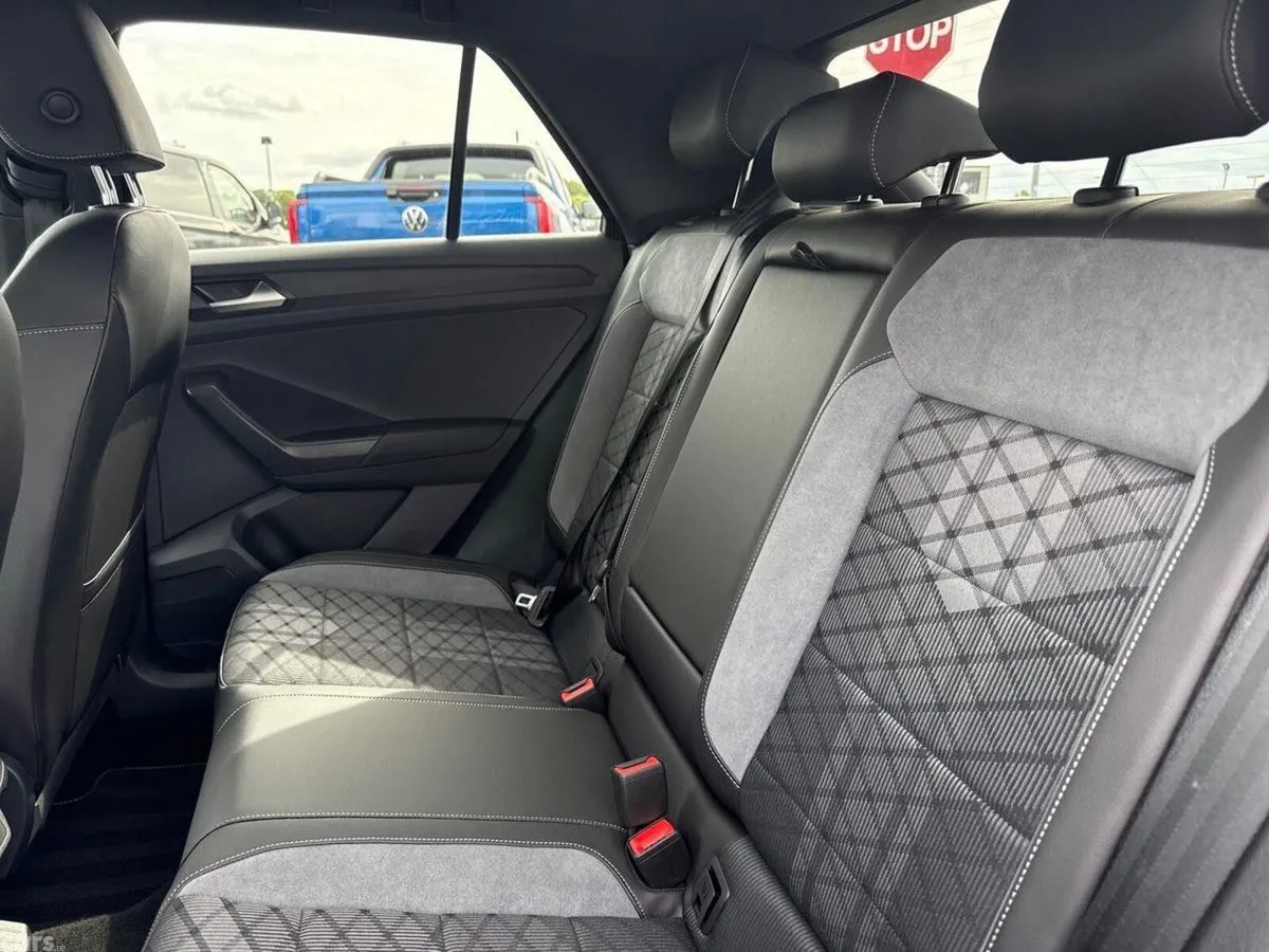 Volkswagen T-Roc SUV, Petrol, 2025, Black