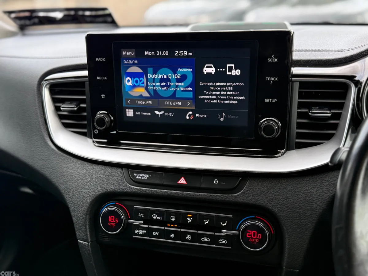 Kia XCeed Hatchback, Petrol Plug-in Hybrid, 2022, Grey