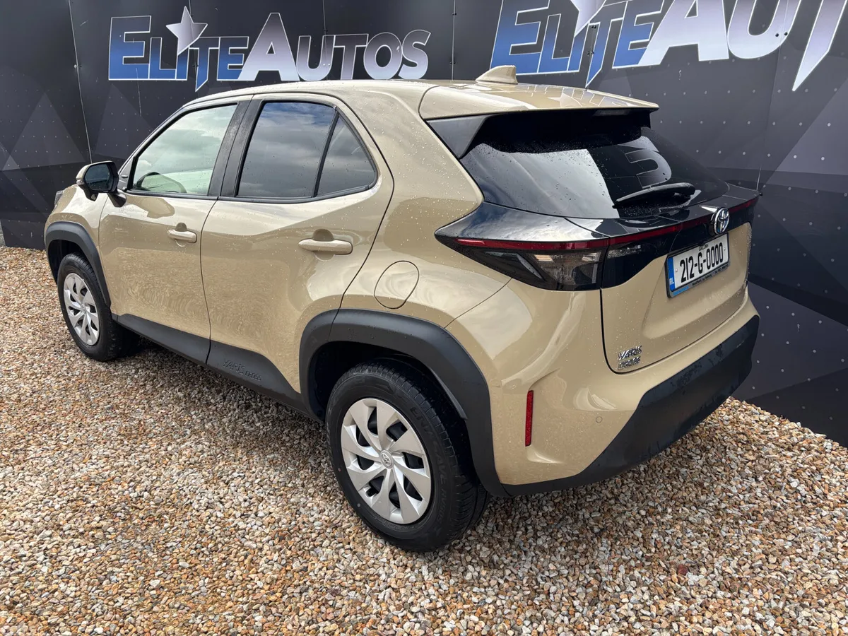 Toyota Yaris Cross Estate, Petrol Hybrid, 2021, Brown