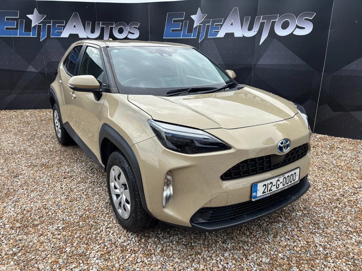 Toyota Yaris Cross Estate, Petrol Hybrid, 2021, Brown
