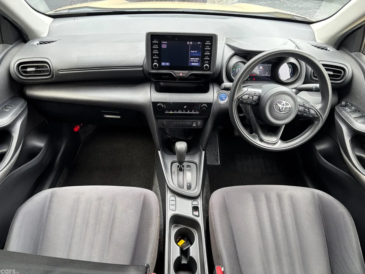 Toyota Yaris Cross Estate, Petrol Hybrid, 2021, Brown