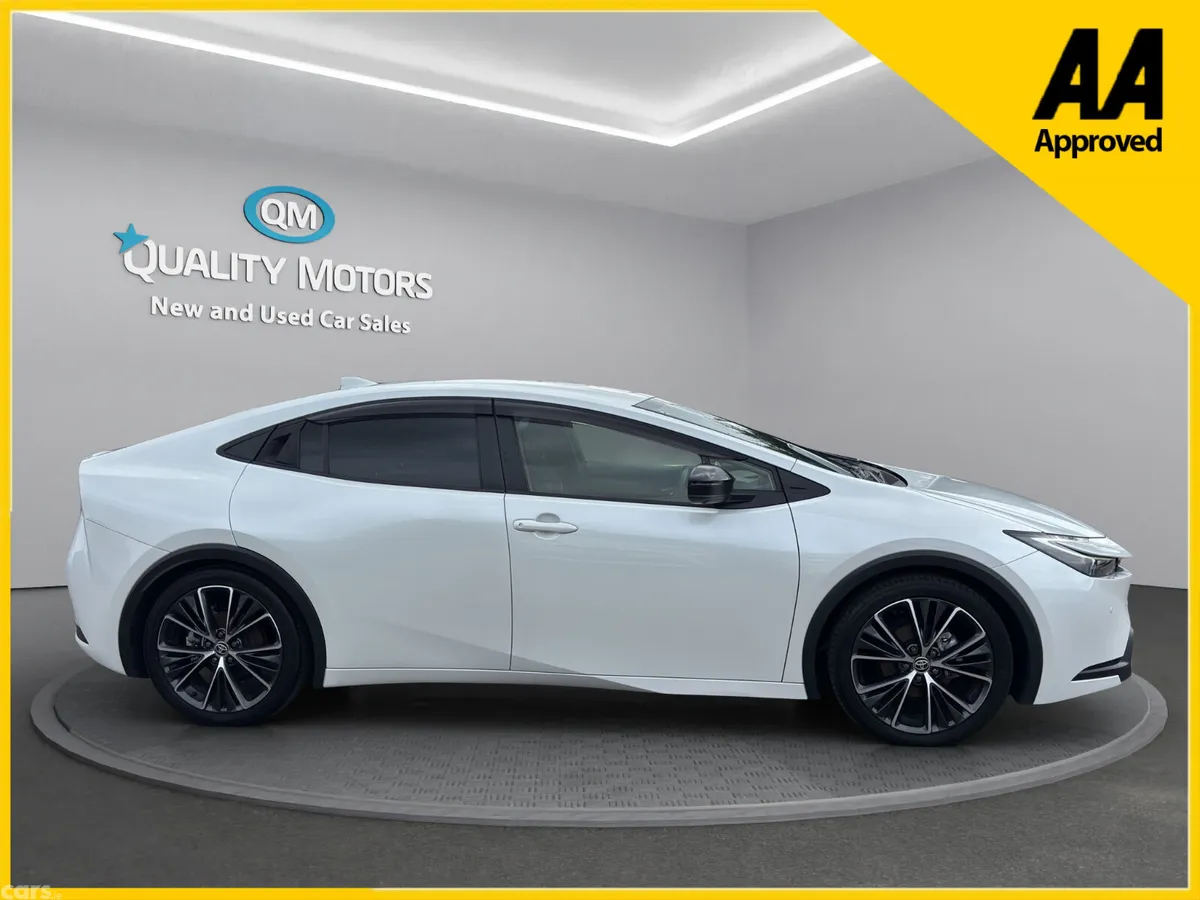 Toyota Prius Saloon, Petrol Hybrid, 2023, White