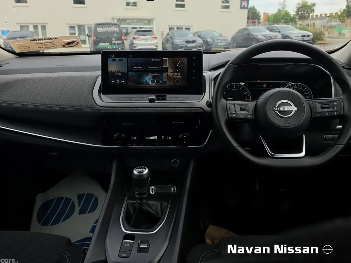 Nissan Qashqai MPV, Petrol, 2025, White