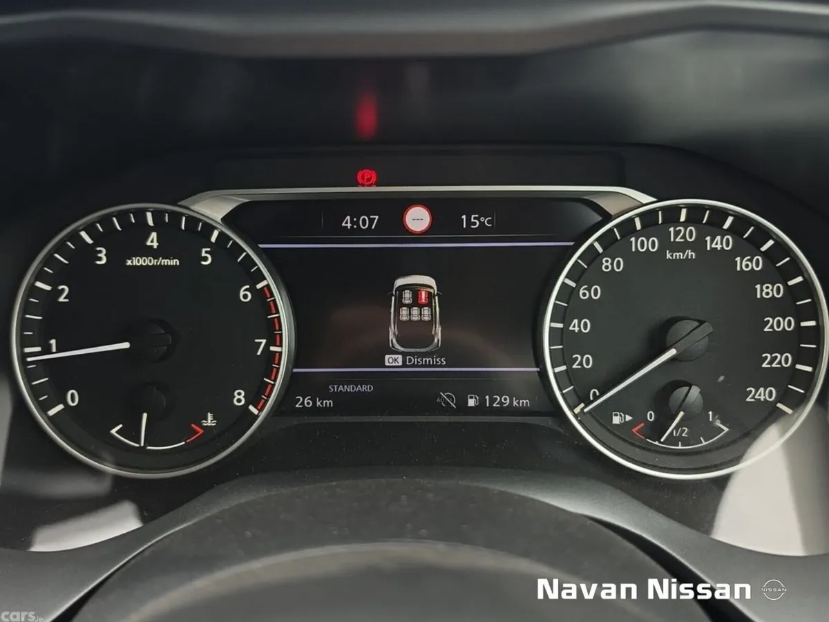 Nissan Qashqai MPV, Petrol, 2025, White