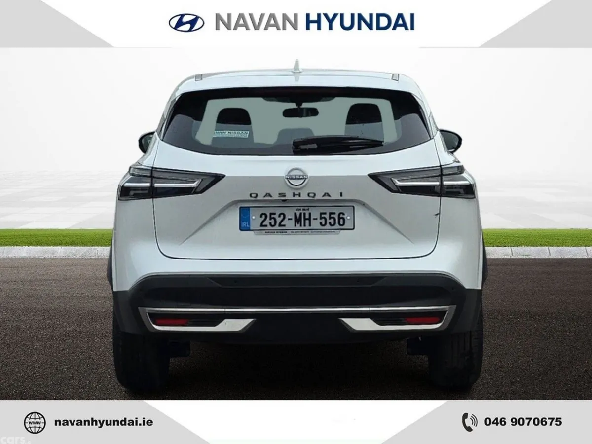 Nissan Qashqai MPV, Petrol, 2025, White