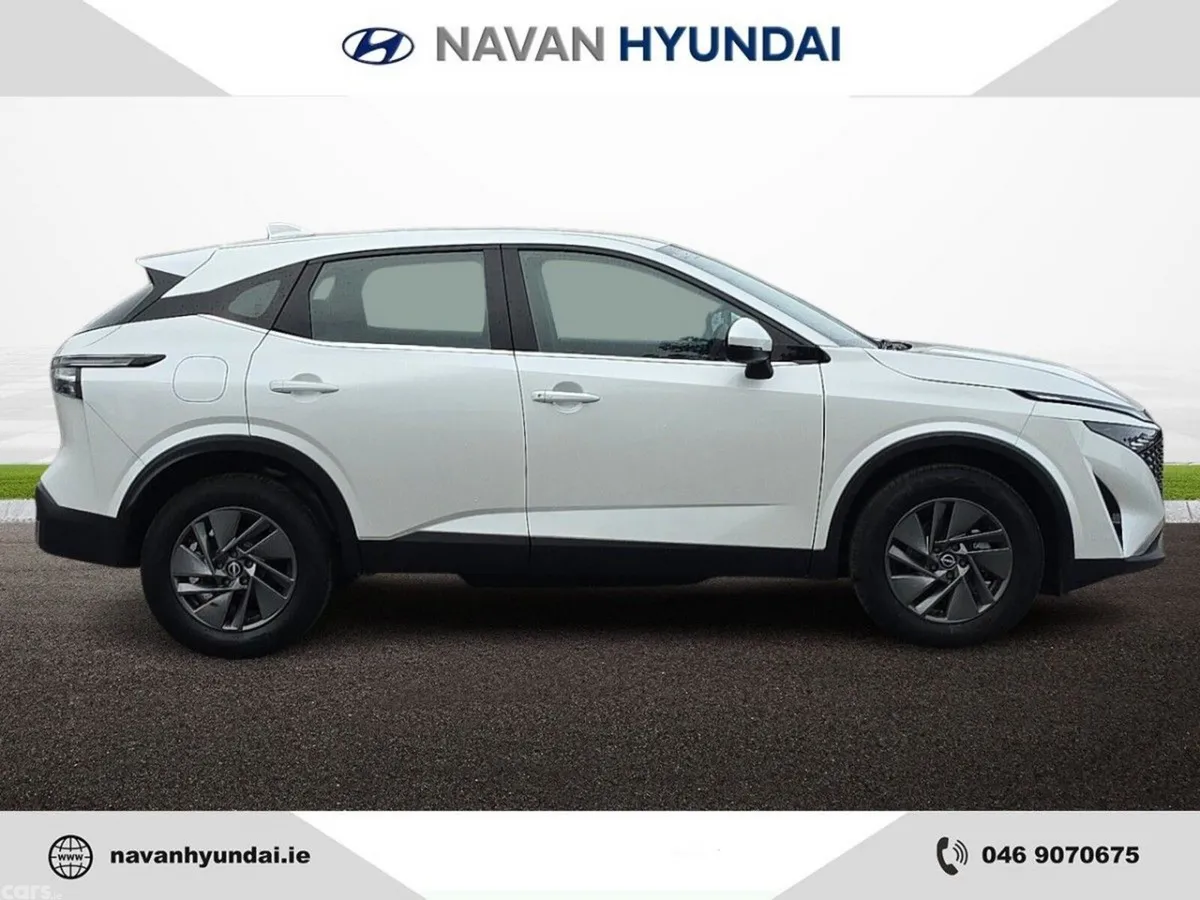 Nissan Qashqai MPV, Petrol, 2025, White