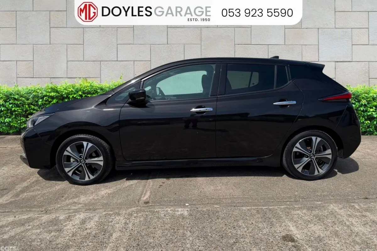 Nissan Leaf Hatchback, Electric, 2022, Black