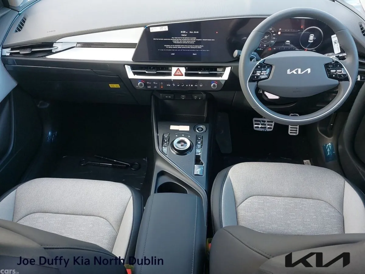 Kia Niro SUV, Electric, 2024, White