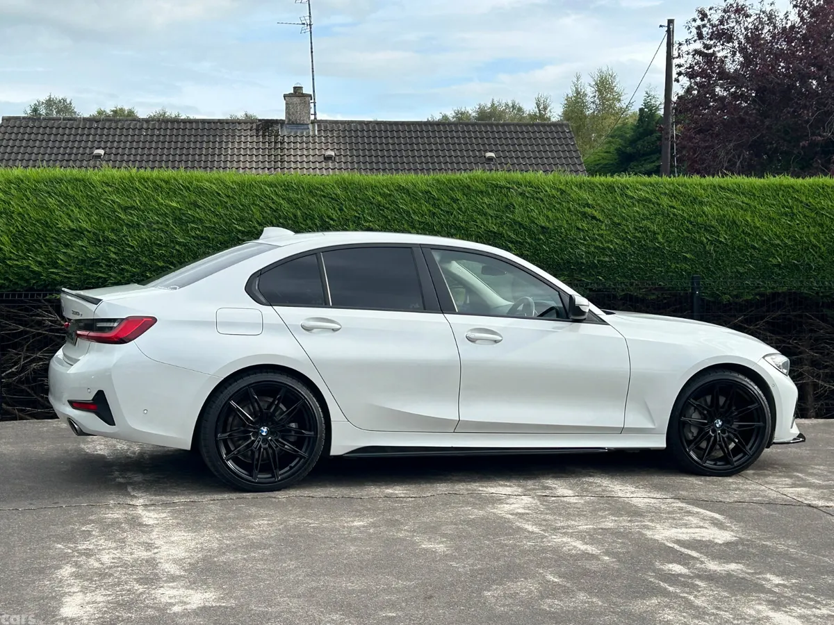 BMW 3-Series Saloon, Petrol Hybrid, 2020, White